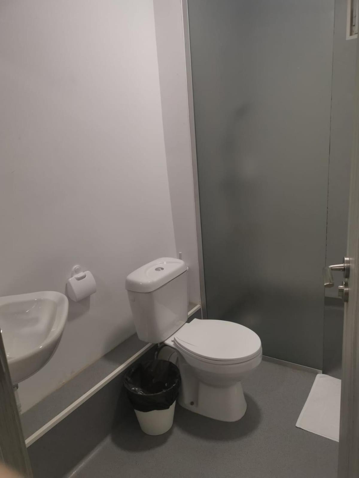 Old Town Bar Apartments On Street Tonitza Bucureşti Ngoại thất bức ảnh